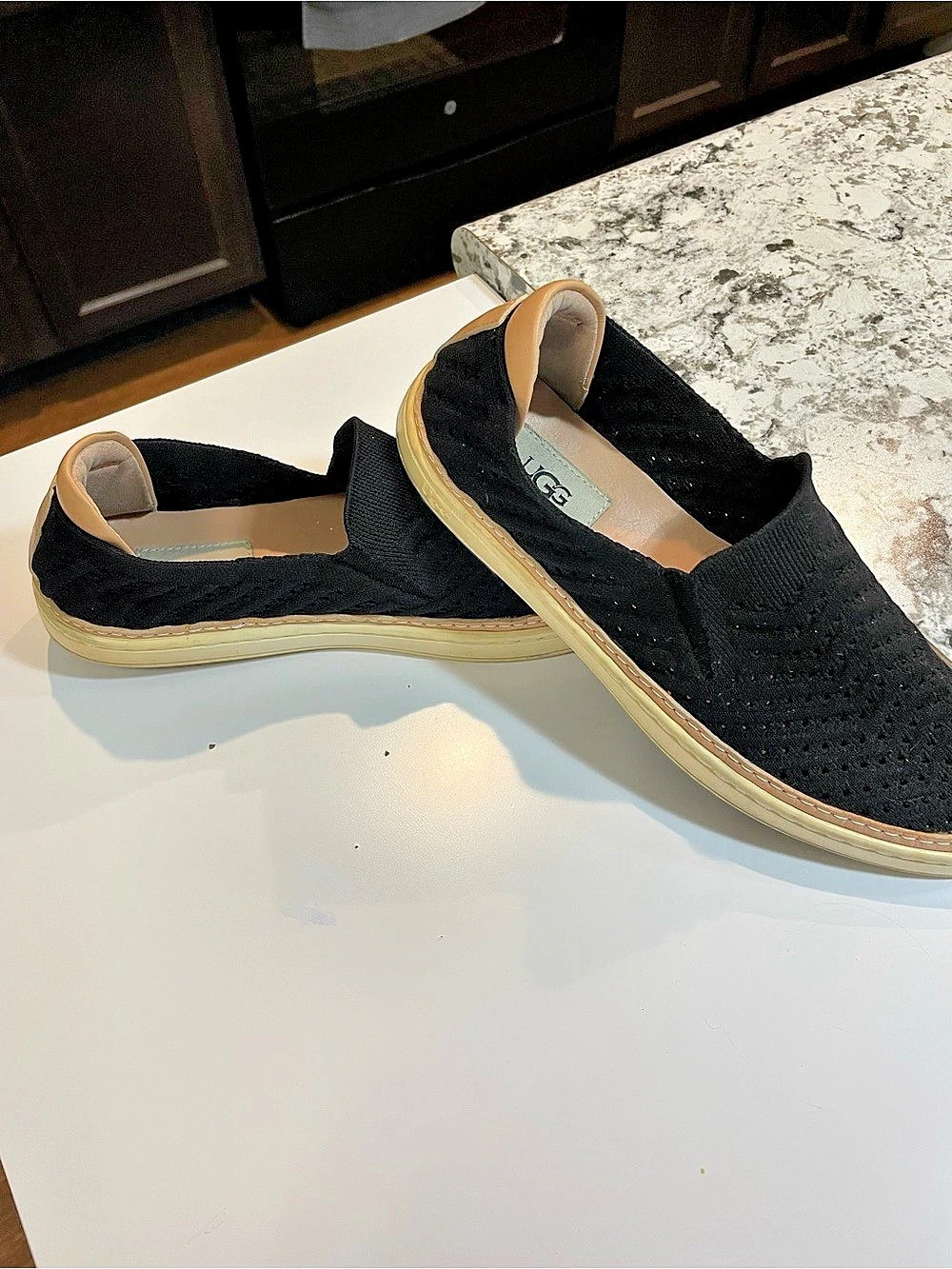 UGG Garnet Knit Slip-On Sneaker Black Slip-On Sneakers US 8